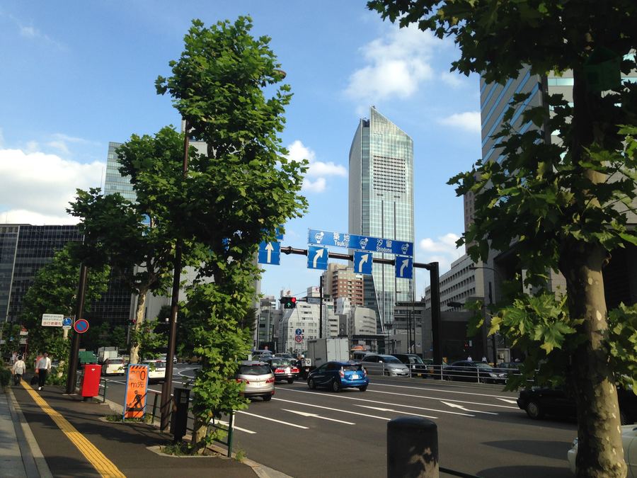 葵坂跡(虎ノ門一丁目付近)の現在の様子