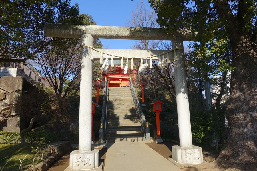 穴八幡宮(高田馬場流鏑馬の地)の現在の様子
